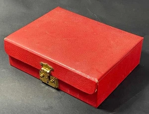 MID CENTURY 1960s RED JEWELLERY CASE with KEY jewelry box - Picture 1 of 6