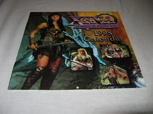 Calendario 12 mesi Xena principessa guerriera 1998 Lucy senza legge con poster - Foto 1 di 8