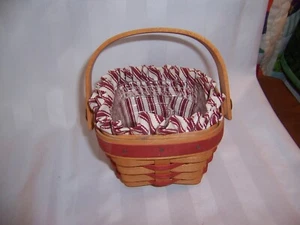 Longaberger 1995 SWEET SENTIMENTS BASKET W/ LINER PROTECTOR SWING HANDLE - Picture 1 of 5