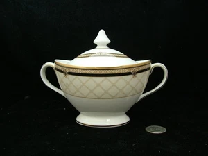 ROYAL DOULTON BARONESS 2 HANDLED SUGAR BOWL WITH LID  H5291 - Picture 1 of 2