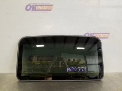 20 2020 LEXUS RX350 SUNROOF GLASS Foto 1 de 4