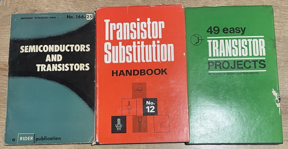 Lot of 3 x Transistors and Semiconductors handbooks - Image 1 of 4