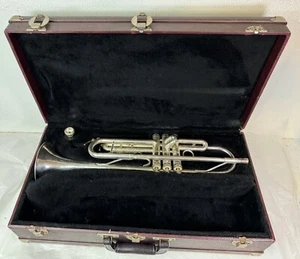 Trompeta vintage Frank Holton & Co. T602 placa de plata con estuche - Imagen 1 de 24