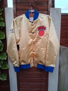 Mitchell & Ness New York Knicks Medium Satin Gold Blue New With Tag - Picture 1 of 12