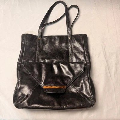 Bolso de Mano Badgley Mischka Cuero Negro Herrajes Dorados Sobre Bolsillo Hombro Foto 1 de 4