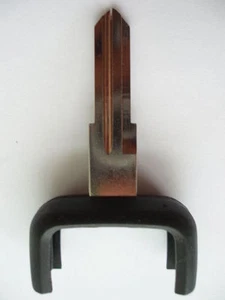 RFC YM28 key head blade ID40 transponder for Vauxhall Astra G Zafira A remote - Picture 1 of 1