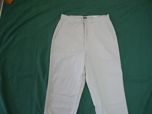 Neu mit Etikett!! Khaki Dockers Damen Flatfront, hellkhaki mit leichten Flecken - Bild 1 von 7