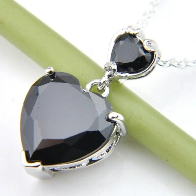 Collares colgantes colgantes de plata con piedras preciosas de ónix negro natural para mujer en forma de corazón Foto 1 de 4