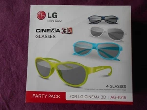 LG Life´s Good 3 D Brillen 4 Stück Packung in grün, türkis, schwarz und weiss - Bild 1 von 1