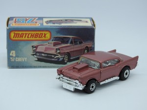 MATCHBOX SUPERFAST No.4 '57 CHEVY DARKER RED PINK VNM IN VNM ORIGINAL L BOX 1981