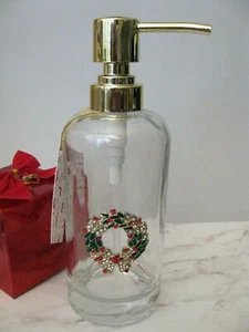 ENVOGUE SOAP PUMP Dispenser CHRISTMAS WREATH Rhinestones BATH Kitchen Bathroom - Picture 1 of 5