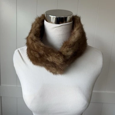 De Colección Diseñado por Lora Genuino Visón Cuello Bufanda Marrón Gancho Ojo Vacaciones Año Nuevo Foto 1 de 4