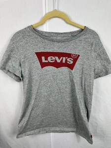 Cute Youth Levi’s Tshirt Size M - Picture 1 of 3