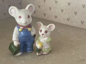 Vintage ceramic mice, Daddy and daughter mice with lunch pail and doll - Picture 1 of 5