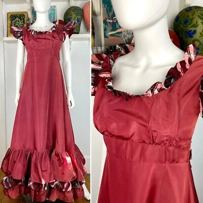 Maxi Vestido Vintage Años 70 Alto Pequeño Borgoña y Cuadros Tafetán Volantes Foto 1 de 4