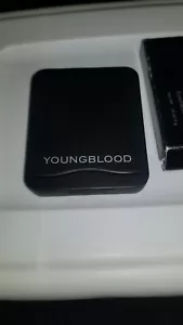 Youngblood Pressed Mineral Eyeshadow Quad Colour: starlet - Picture 1 of 2