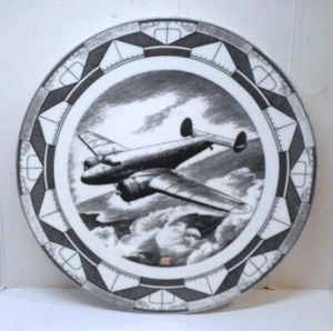 Vintage 222 FIFTH SLICE Of  LIFE DINNER PLATE - AMELIA'S PLANE Porcelain 11" Dia - Picture 1 of 7