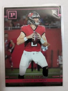 🏆 Lote (2) 2021 Panini Chronicles Panini KYLE TRASK RC PA-7 Rosa y Base - Imagen 1 de 2