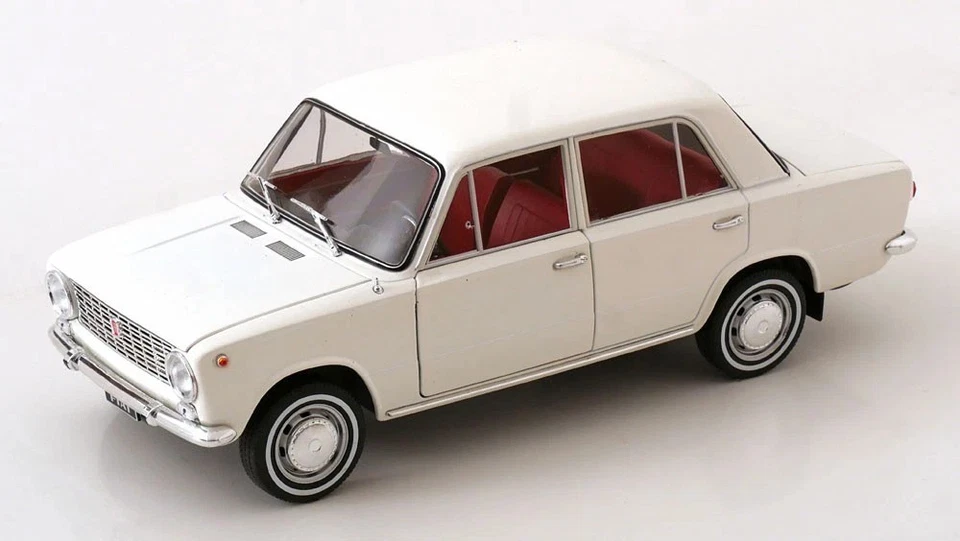 FIAT 124 1970 BLANC IXO 1 18 18CMC205OP.24