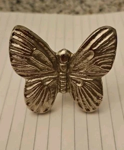 Vintage Metall Schmetterling Schublade Zug - 2 1/2" Länge - Bild 1 von 4