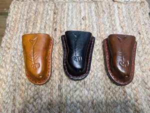 FUNDA DE PESCA SE ADAPTA A ALICATES MANLEY DE 5" CUERO ACERO INOXIDABLE ARTESANAL EE. UU. - Imagen 1 de 2