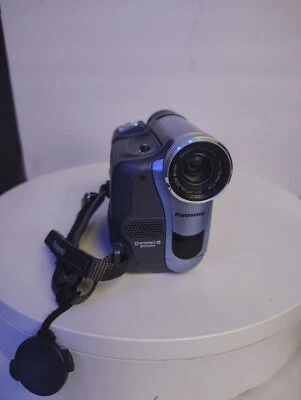 Panasonic PV-GS9 Mini DV Camcorder TESTED WORKING - Image 1 of 4