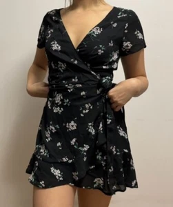 Abercrombie & Fitch Dress Women XS Floral Black Wrap Ruffled Mini Short Sleeve S - Picture 1 of 13