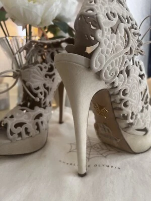 Sandália salto plataforma Charlotte Olympia corte laser creme Belinda peep toe RRP £970 - Imagem 1 de 4