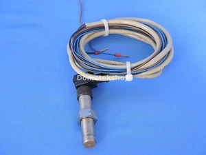 Siemens 5RG4012 3AG01 Inductive Proximity Switch - Picture 1 of 2