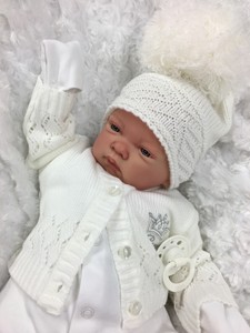 REBORN DOLL BABY WHITE BOBBLE HAT OUTFIT MAGNETIC DUMMY CELIA NINES