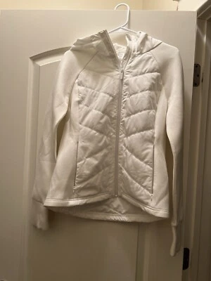 Chaqueta híbrida Zella Performance color: marfil talla M sin cordón Foto 1 de 4