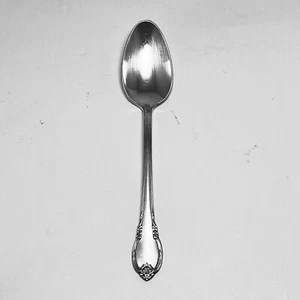 International Remembrance Silverplate Teaspoon 6 1/8 Flatware Rogers 1847 - Picture 1 of 8