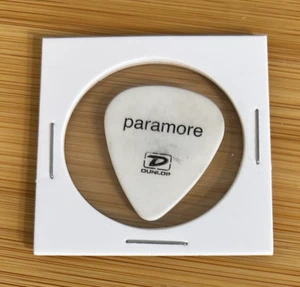 Paramore - Tour Guitar Pick - Face - Picture 1 of 2