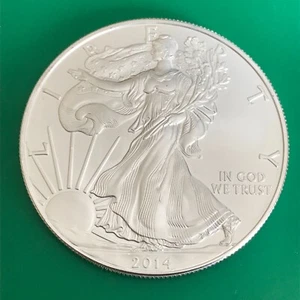 Better Date 2018 American Silver Eagle 1 Troy Oz .999 Fine Silver - Picture 1 of 1