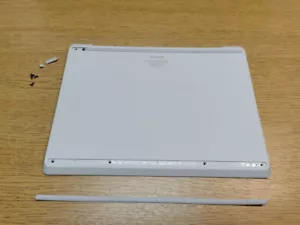 Porta coperchio base inferiore originale Microsoft Surface Go 1943 + viti piedi gomma #3 - Foto 1 di 7
