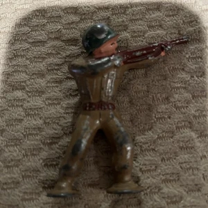 Figura de héroe de guerra militar de infantería de plomo de metal soldado juguete barclay Pod años 50 - Imagen 1 de 11