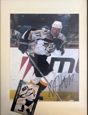 Foto firmada por Scott Hartnell 15x12 enmarcada estrella de los depredadores autografiada por la NHL Foto 1 de 3
