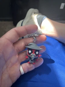 Deadpool Keychain DC - Picture 1 of 3