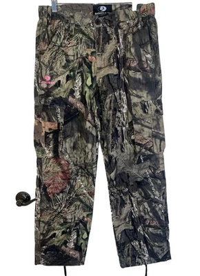 Mossy Oak Camo Cargo Pants Womens Medium 32x31 Hunting Break Up Realtree NWOT - Image 1 of 4
