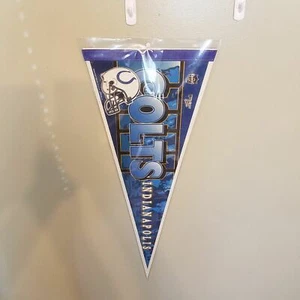 INDIANAPOLIS COLTS VINTAGE NFL FELT PENNANT 12X30 FOOTBALL - Picture 1 of 1