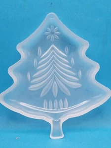 De colección. Plato dulce Mikasa Yuletide esmerilado YuletideTree 5" - Imagen 1 de 8