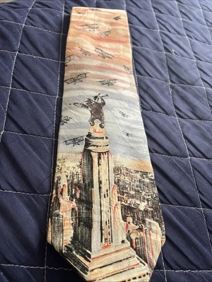 "Corbata para hombre de la película Wembley King Kong 58"" X 3,875""" Foto 1 de 4