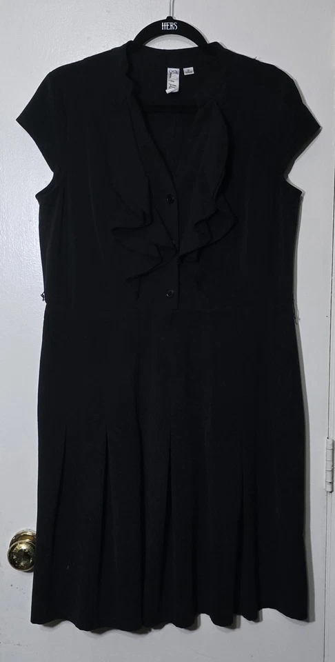 Vestido Emma & Michele Negro Volantes Cuello en V Plisado Falda Talla 18W Foto 1 de 4