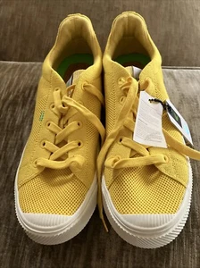 Cariuma 12 Women/ 10.5 OCA Low Yellow Canvas Sneaker RARE NWT - Picture 1 of 10