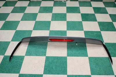 20-24 TELLURIDE Silver Rear End Liftgate Mounted Spoiler Wing 3rd Brake Light OE Foto 1 de 4