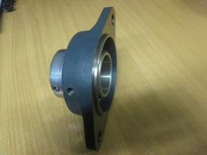 Unità flangia 2 bulloni INA RCJTZ50 con rubinetto albero 50 mm + collare - Foto 1 di 1