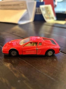 MC Toy roter Ferrari Testarossa Sportwagen 1/64 Macau (Opening Doors) - Bild 1 von 12