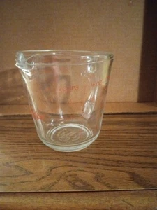 Vintage Fire King #498 Anchor Hocking 2 Cup Glass Measuring Cup - Picture 1 of 4