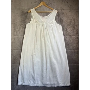 Vtg Vanity Fair Nightgown Large Pale Green Lace Embroidered Romantic Cottagecore - Picture 1 of 9