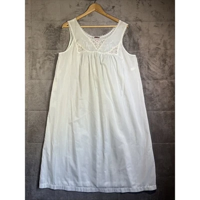 Vtg Vanity Fair Nightgown Large Pale Green Lace Embroidered Romantic Cottagecore - Image 1 of 4